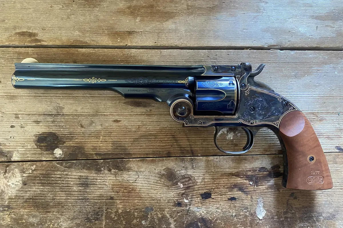 DAVE WESTERN GUNS s.r.o.